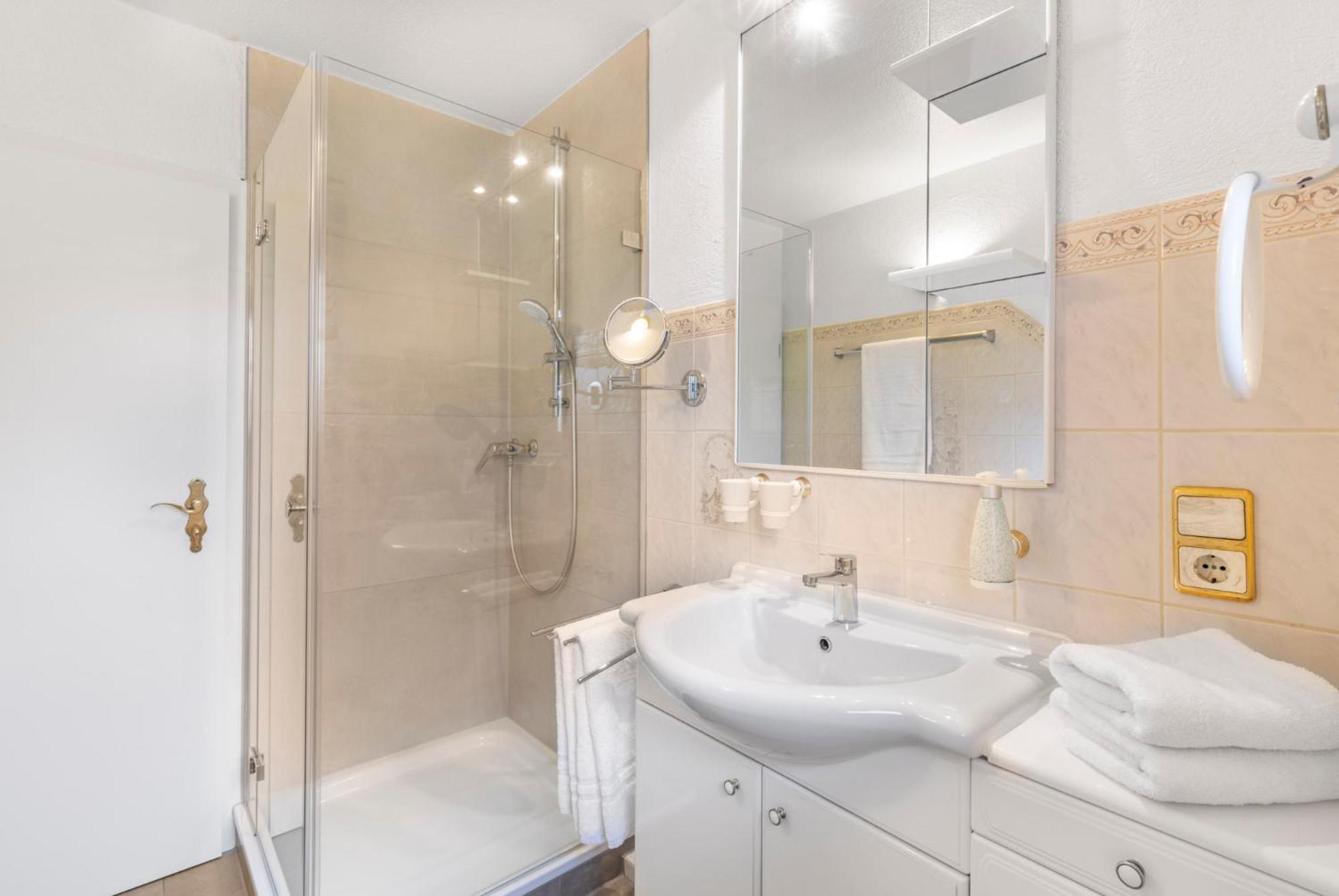 Hotel Garni Sonnengruss Hagnau Dış mekan fotoğraf